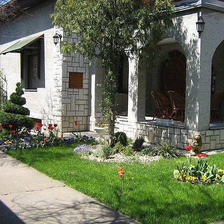 Domacinstvo Opavski Backi Petrovac Exteriör bild